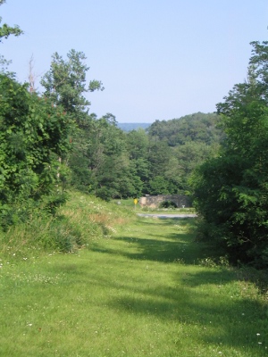 Allegheny Portage Railroad incline, with US-22 and an abandoned road bridge at the bottom